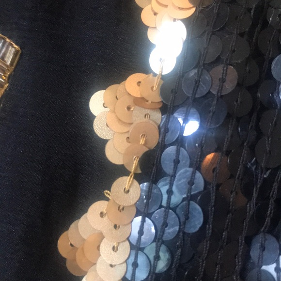 “SEQUINNED TOP” Vintage Stunning Black with White Beading Detail. - Picture 3 of 16